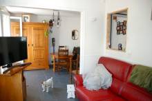 proche commerces maison à acheter 76400