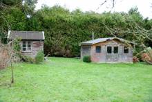A vendre chalets édifiés sur terrain constructible de 1020m² situés dans un environnement calme proche de Valmont  