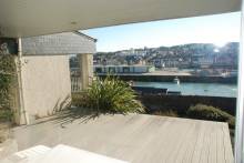 A vendre, superbe maison idéalement située avec vue imprenable sur le port et la ville  
