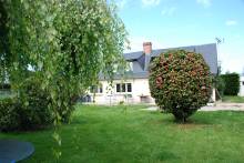 LONGERE ENTIERE RENOVE A VENDRE AXE FECAMP ETRETAT VIVABLE DE PLAIN PIED
