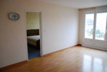 A vendre appartement 2 chambres avec stationnement facile au pied de la résidence