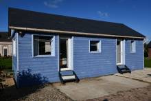 Dans la campagne proche de Valmont à vendre, propriété avec maison briques et silex, activité de gîte possible, bâtiment, chalet et garage