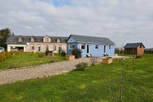 Notre zone d'activité pour ce service A vendre studio avec mezzanine et balcon