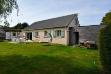 Pavillon individuel avec jardin, garage et 3 chambres à vendre hors lotissement dans le village d'Ancretteville-sur-mer sur l'axe Fécamp et Cany-barville