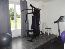 A vendre à la campagne entre GODERVILLE et FECAMP superbe bâtiment rénové avec jardin