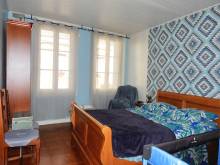A Fécamp, entre le centre-ville et la plage, maison de ville avec cour à vendre