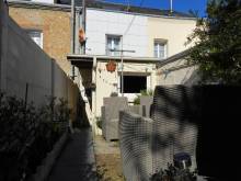 A Fécamp, entre le centre-ville et la plage, maison de ville avec cour à vendre