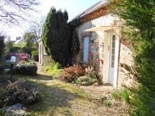 NEGOCIABLE Maison de caractère briques et silex avec grand jardin proche de Fécamp
