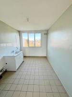 Appartement 2 chambres avec balcon et ascenseur à vendre proche commodités à FECAMP