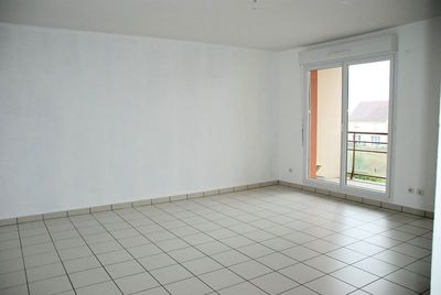 A vendre appartement F2 avec balcon et parking à FECAMP 76400