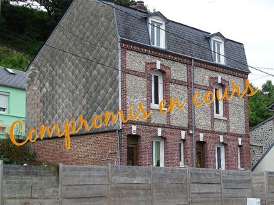 A vendre maison individuelle en briques et silex 6 à Fécamp 76400, proche des commerces avec jardin et bâtiment attenant FECAMP  