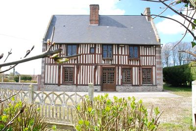 Maison de caractère en briques et silex