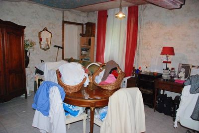 A acheter grande maison avec grand terrain proche de VALMONT
