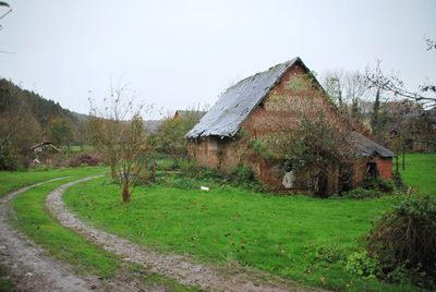 A vendre maison en briques silex sur 1ha entre FAUVILLE et GODERVILLE 76