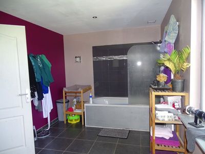 a vendre pavillon de plain pied sur sous-sol complet situé a deux pas de Fécamp  4 chambres 2 PAS DE FECAMP  