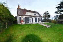 Pavillon à vendre grand volume avec sous sol complet, 4 chambres dont une de plain pied dans un secteur recherché, proche de GODERVILLE 76110  